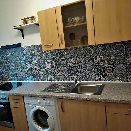 2 Nahe Stadtzentrum Apartman *